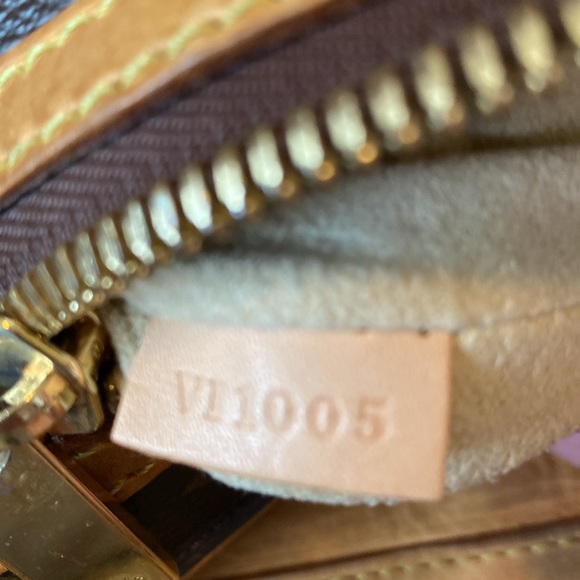 Vintage Louis Vuitton Monogram Hudson GM 💯 authentic - Picture 14 of 14